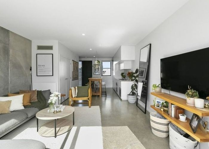  at 439B Jackson Street, Petone, Lower Hutt, Wellington