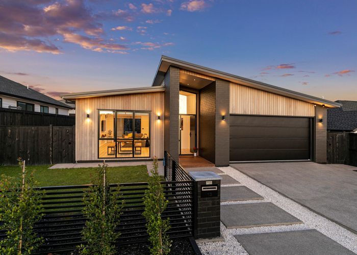  at 13 Ricketts Road, Wainui, Wainui