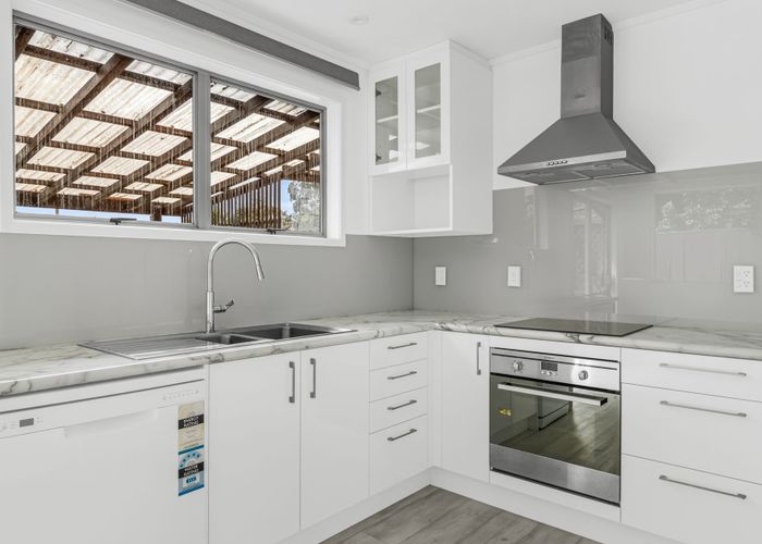  at 28 terra nova street, Glen Eden, Waitakere City, Auckland