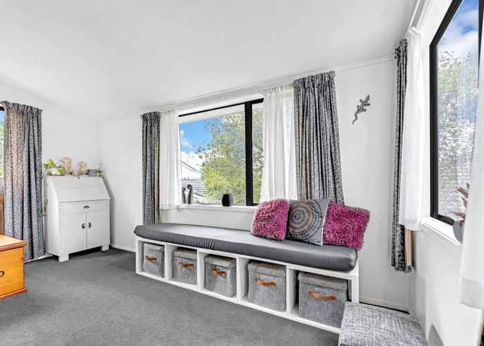  at 3 Denarius Lane, Glendene, Auckland
