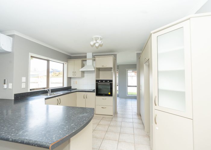  at 12 Wakefield Place, Rototuna North, Hamilton