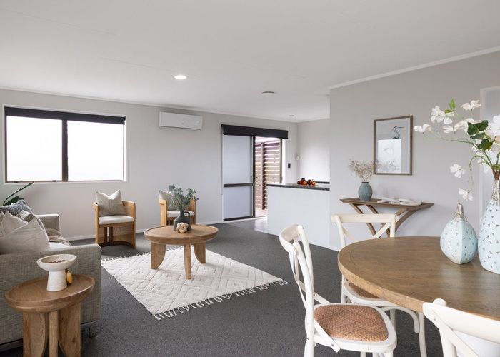  at 190 Windermere Drive, Poike, Tauranga
