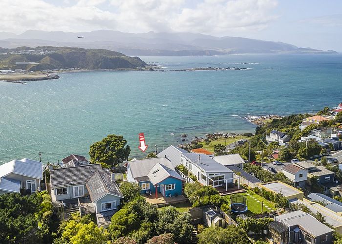  at 28 View Road, Houghton Bay, Wellington