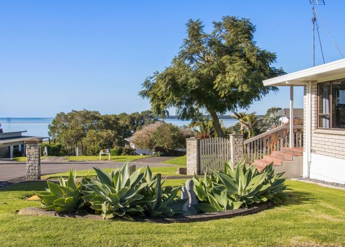  at 12 Giles Way, Katikati