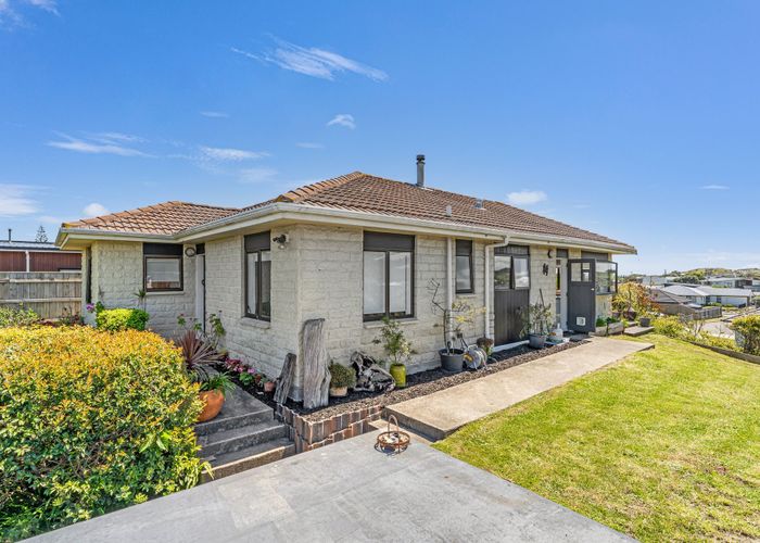  at 14 Koromiko Street, Otaki Beach, Kapiti Coast, Wellington