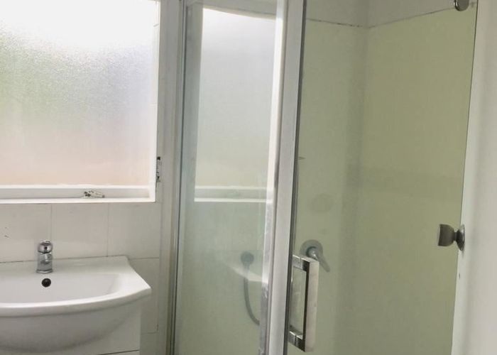  at 4199 Great North Road, Glendene, Waitakere City, Auckland