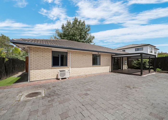  at 69a Awaroa Road, Sunnyvale, Waitakere City, Auckland