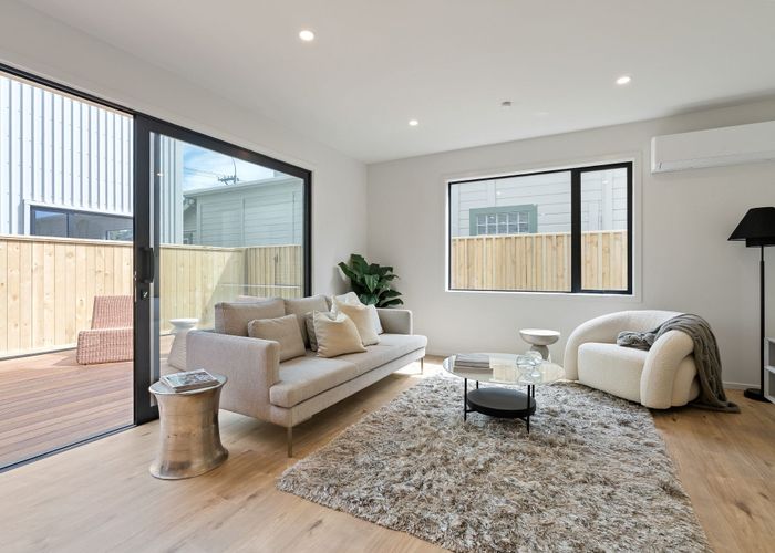  at 2/161  Onepu Road, Lyall Bay, Wellington, Wellington