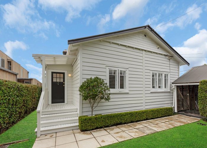  at 10A Merani Street, Devonport, North Shore City, Auckland