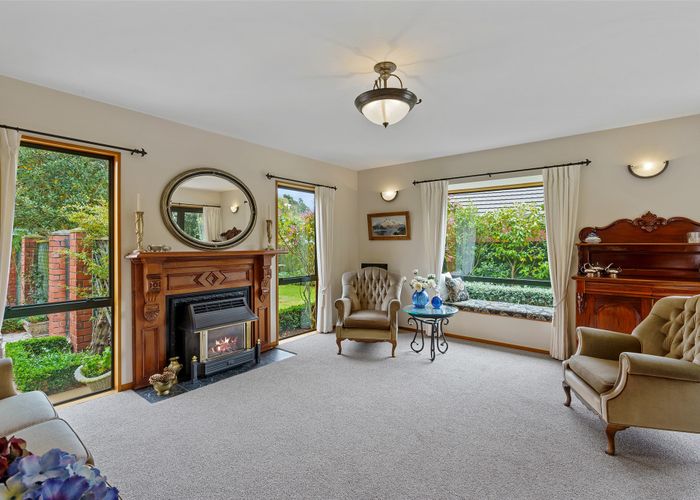  at 6 Croftfield Place, Westmorland, Christchurch