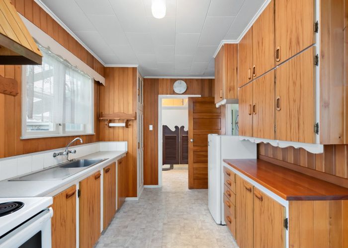  at 4 Pringle Street, Taita, Lower Hutt, Wellington