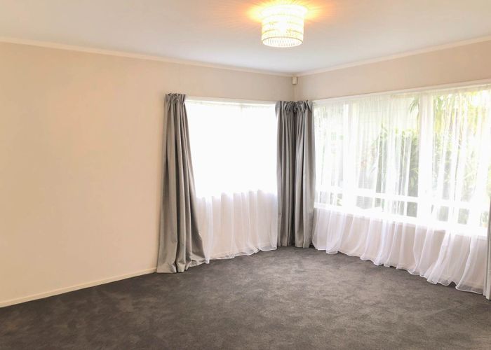  at 2/43 Celtic Crescent, Ellerslie, Auckland