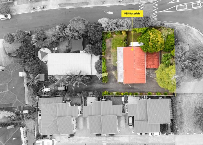  at 1/35 Rosedale Road, Pinehill, North Shore City, Auckland