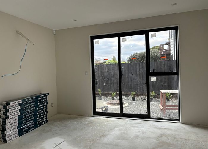  at 9/88 Gloria Avenue, Te Atatu Peninsula, Waitakere City, Auckland