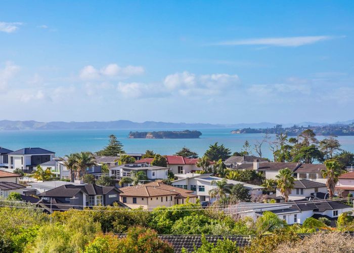  at 12A Beach Road, Mellons Bay, Manukau City, Auckland