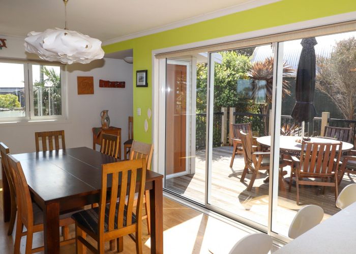  at 22 Seaview Avenue, Te Puru, Thames
