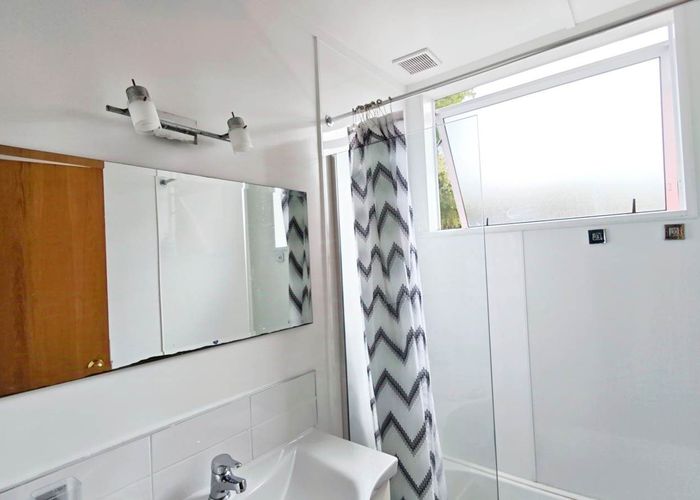  at 11B Helicon Place, Sunnynook, North Shore City, Auckland