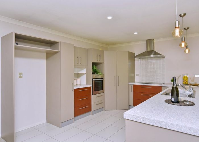  at 10 Woodhurst Drive, Casebrook, Christchurch