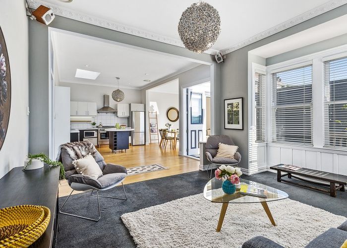  at 141 Washington Avenue, Brooklyn, Wellington
