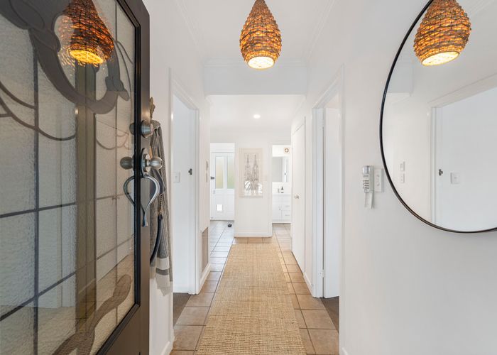  at 7 Kingsway, Three Kings, Auckland