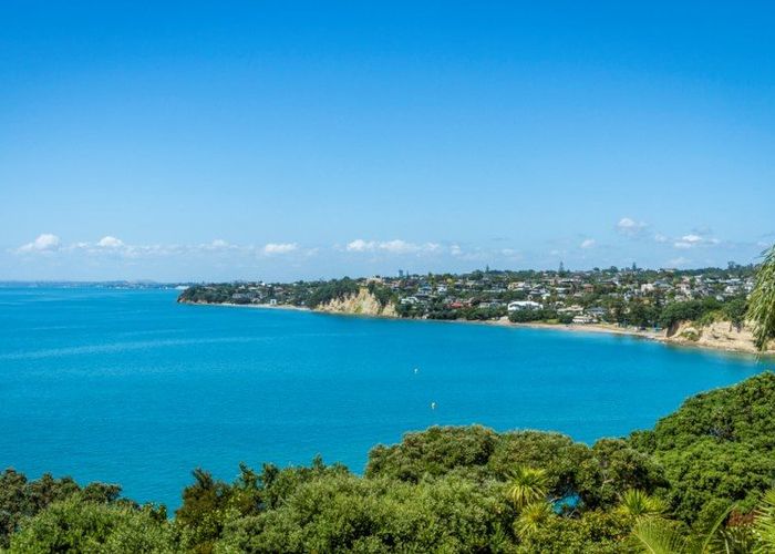  at 2/25 Churchill Road, Murrays Bay, North Shore City, Auckland