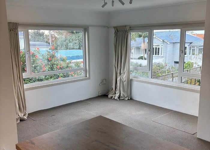  at 2/71 Church Street, Devonport, North Shore City, Auckland