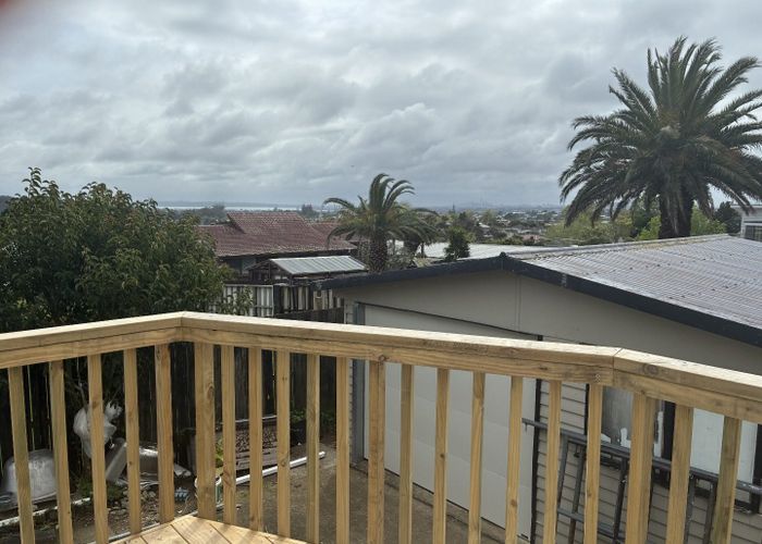  at 130 Rosier Rd, Glen Eden, Waitakere City, Auckland