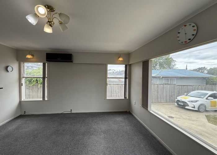  at 51A Stottholm Road, Green Bay, Waitakere City, Auckland