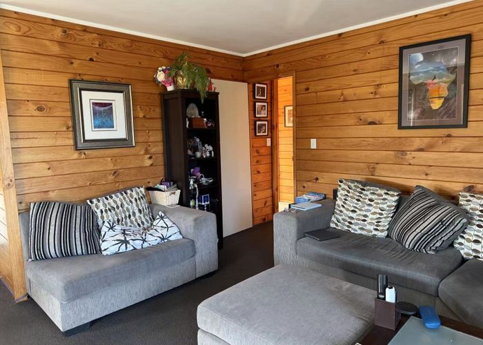  at 2/34 Alexander Avenue, Torbay, North Shore City, Auckland