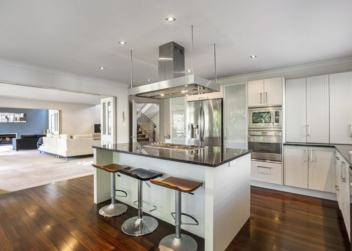  at 26 Langstone Place, Chatswood, Auckland