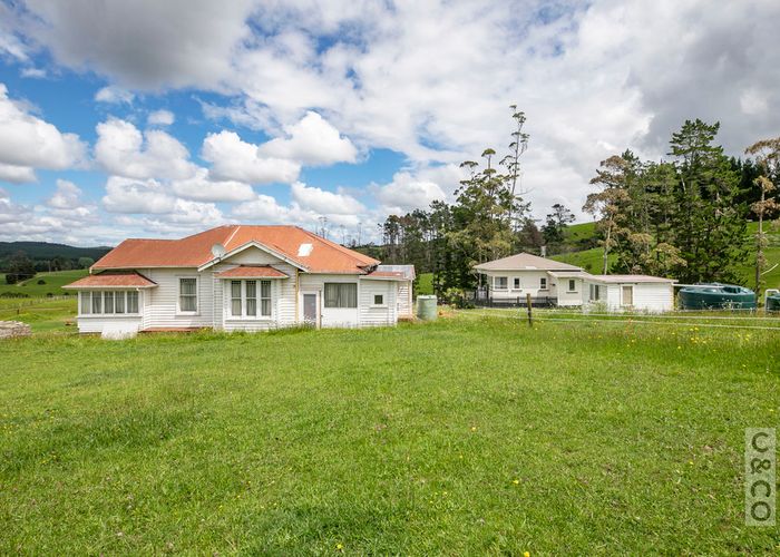 Free property data for 641 Ararimu Valley Road, Helensville homes.co.nz