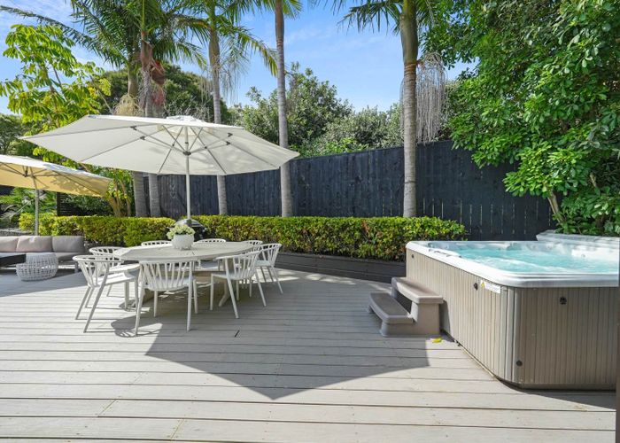  at 12 Pounamu Avenue, Greenhithe, North Shore City, Auckland