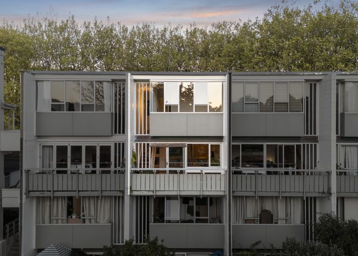  at 15/148 Howe Street, Freemans Bay, Auckland City, Auckland