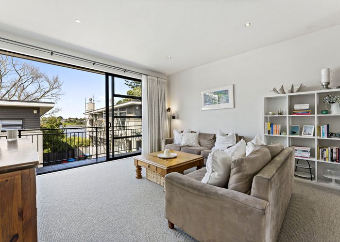  at 74C Ireland Road, Mount Wellington, Auckland