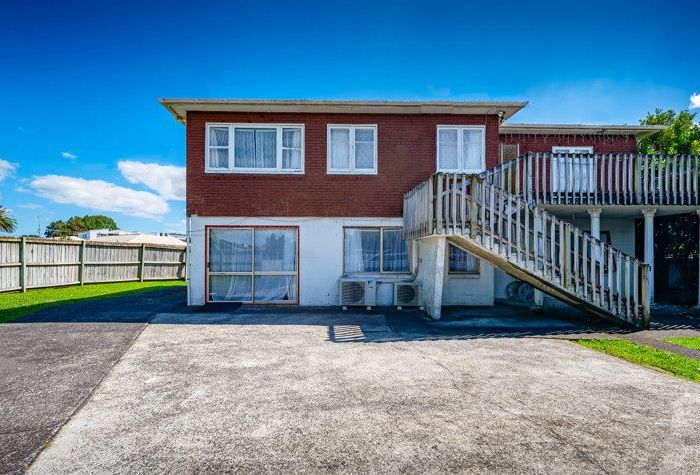  at 12 Rathgar Road, Henderson, Waitakere City, Auckland