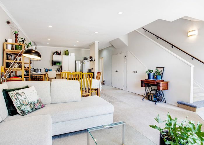  at 16 Willow Camp Road, Takanini, Papakura, Auckland