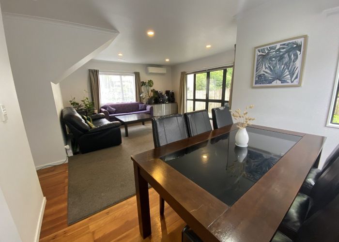  at 11 Duncan Street, Tawa, Wellington
