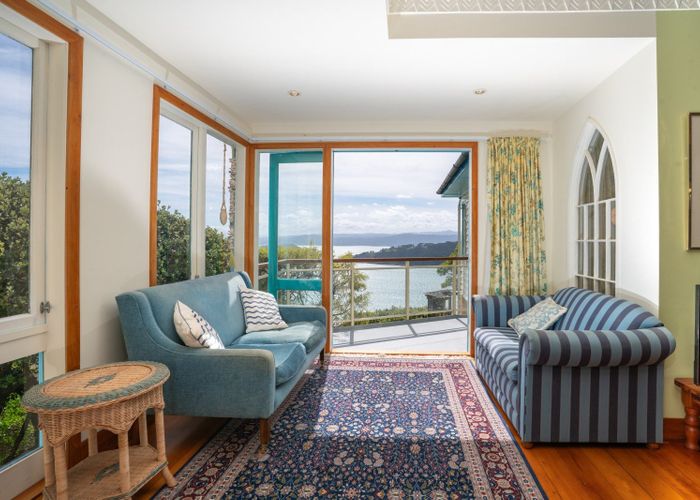  at 15 Thane Road, Roseneath, Wellington, Wellington