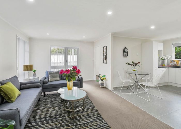  at 2 Dulcie Place, Red Hill, Papakura