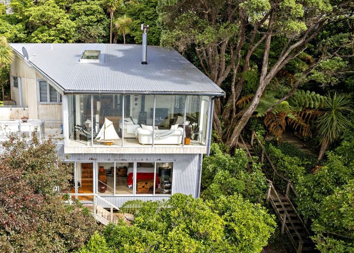  at 36A Fortification Road, Karaka Bays, Wellington