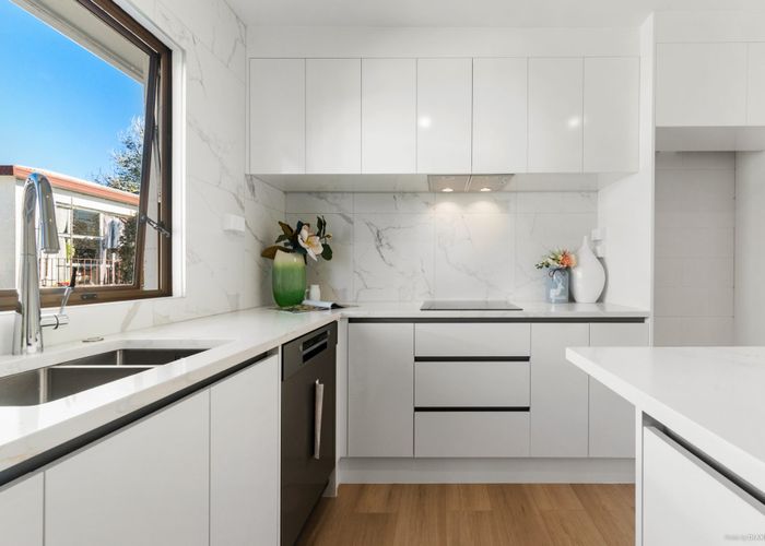 at 10/41 Woodward Road, Mount Albert, Auckland City, Auckland