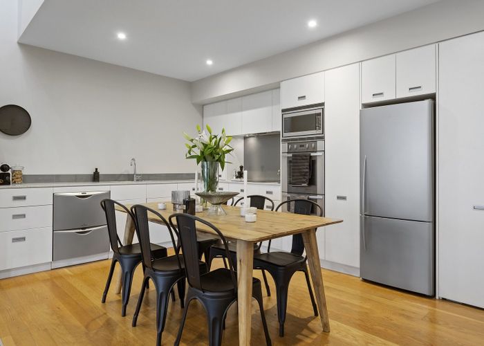  at 4/77 Carlton Mill Road, Merivale, Christchurch City, Canterbury