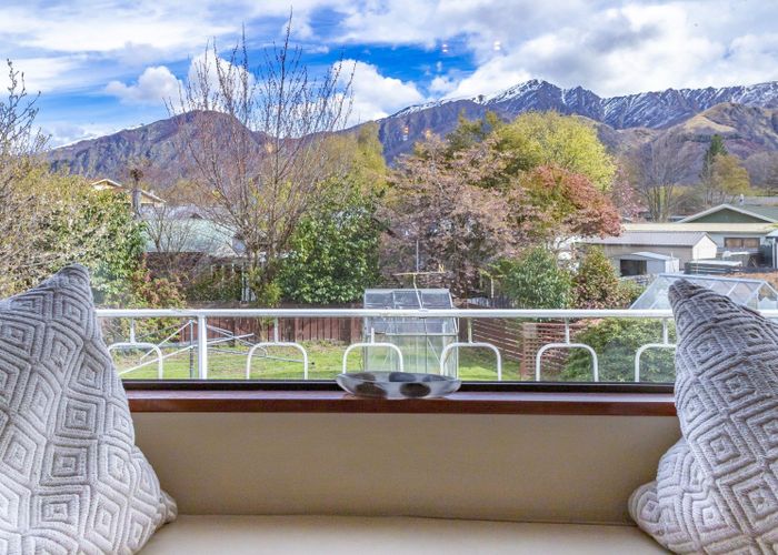  at 12 Hood Crescent, Arrowtown