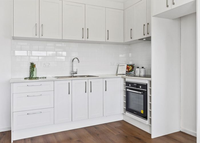  at 5/9 Radnor Road, Mount Roskill, Auckland