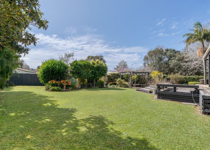  at 5 Pohutukawa Drive, Athenree, Waihi Beach