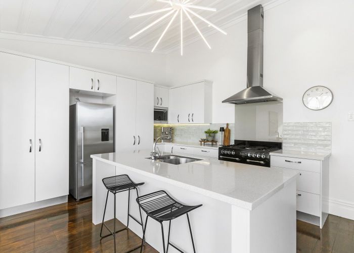 at 43 St Georges Bay Road, Parnell, Auckland