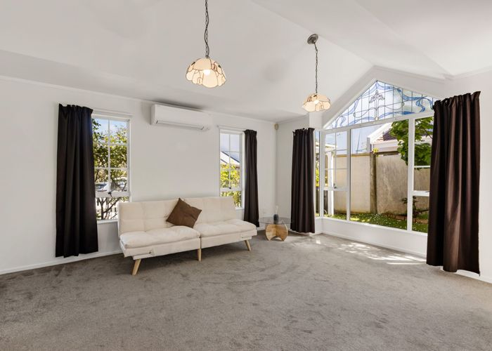  at 6 Erskine Close, Island Bay, Wellington, Wellington