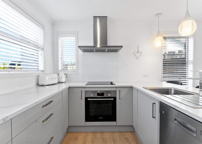  at 3 Garth Ross Lane, Karaka, Papakura
