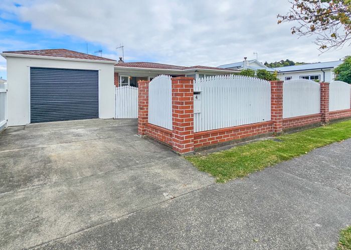  at 4 Harpham Street, Taradale, Napier, Hawke's Bay