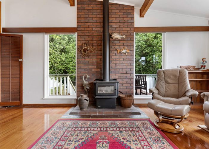  at 11 Hillcrest Grove, Hill Park, Manukau City, Auckland